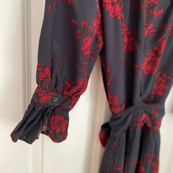 Marissa Webb Collective Navy Floral Shirtdress, size 2 - Picture 13 of 13